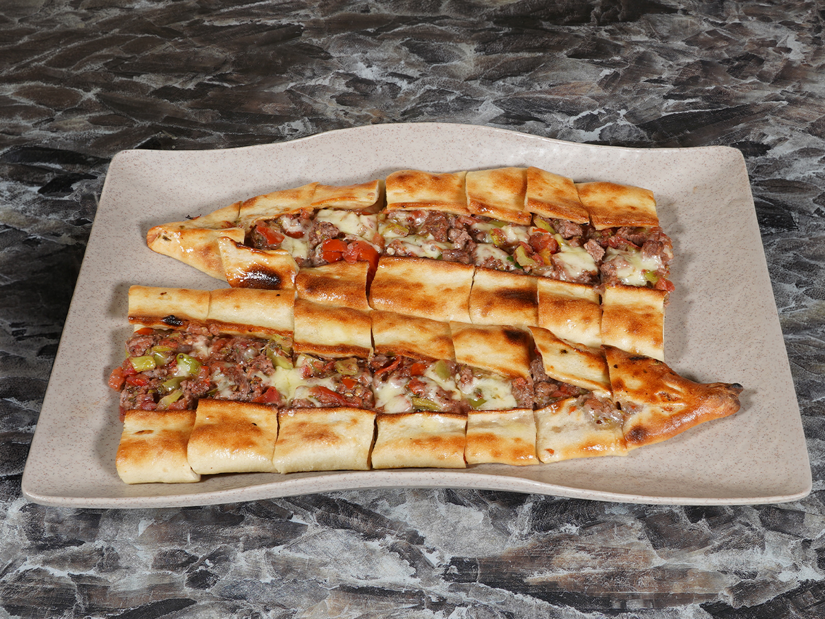Kuşbaşılı Pide